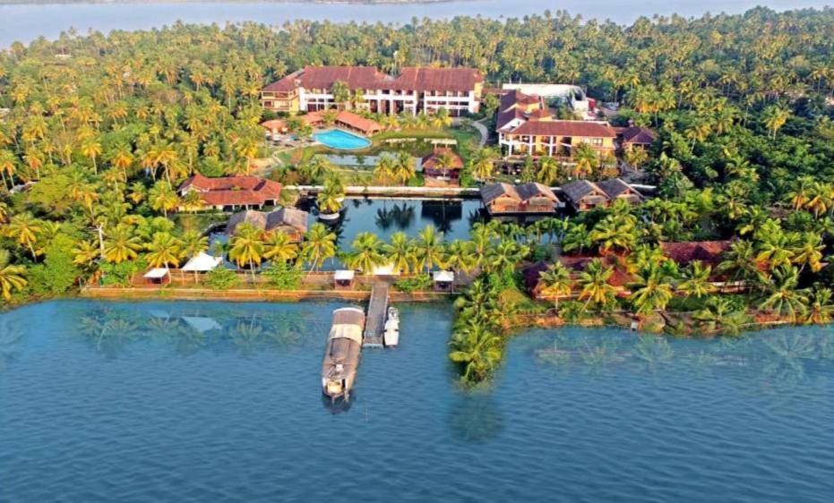 Plumeria Lake Resort & Spa Vayalār Exterior foto