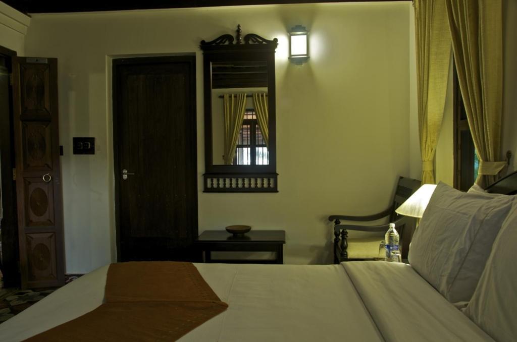 Plumeria Lake Resort & Spa Vayalār Exterior foto