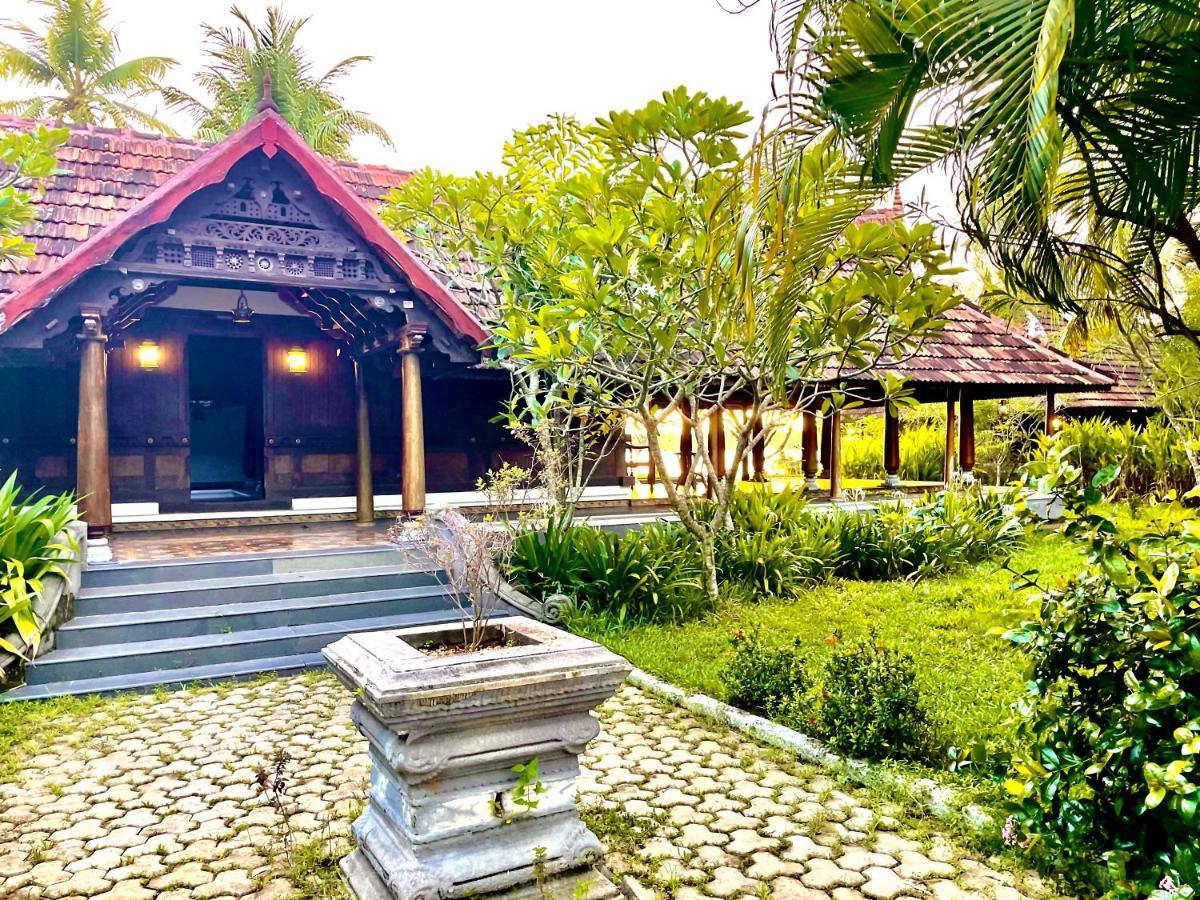 Plumeria Lake Resort & Spa Vayalār Exterior foto