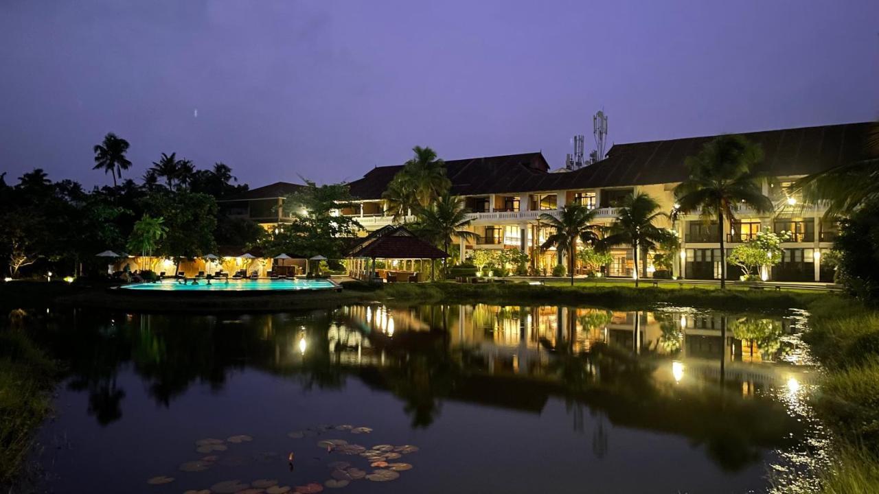 Plumeria Lake Resort & Spa Vayalār Exterior foto