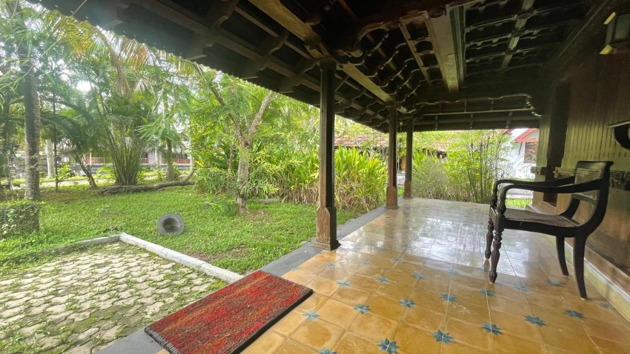 Plumeria Lake Resort & Spa Vayalār Exterior foto