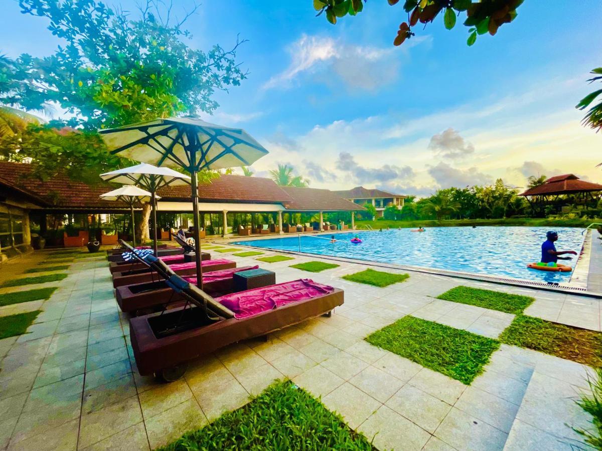 Plumeria Lake Resort & Spa Vayalār Exterior foto