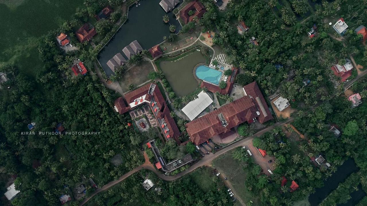 Plumeria Lake Resort & Spa Vayalār Exterior foto